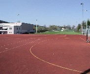 Schulanlage Looren, Spielwiese/Allwetterplatz